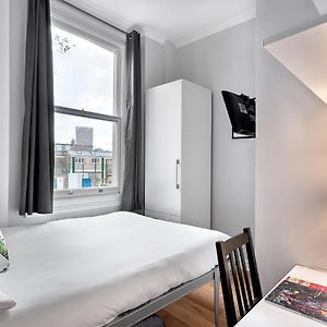 Kamer met een King Size Bed